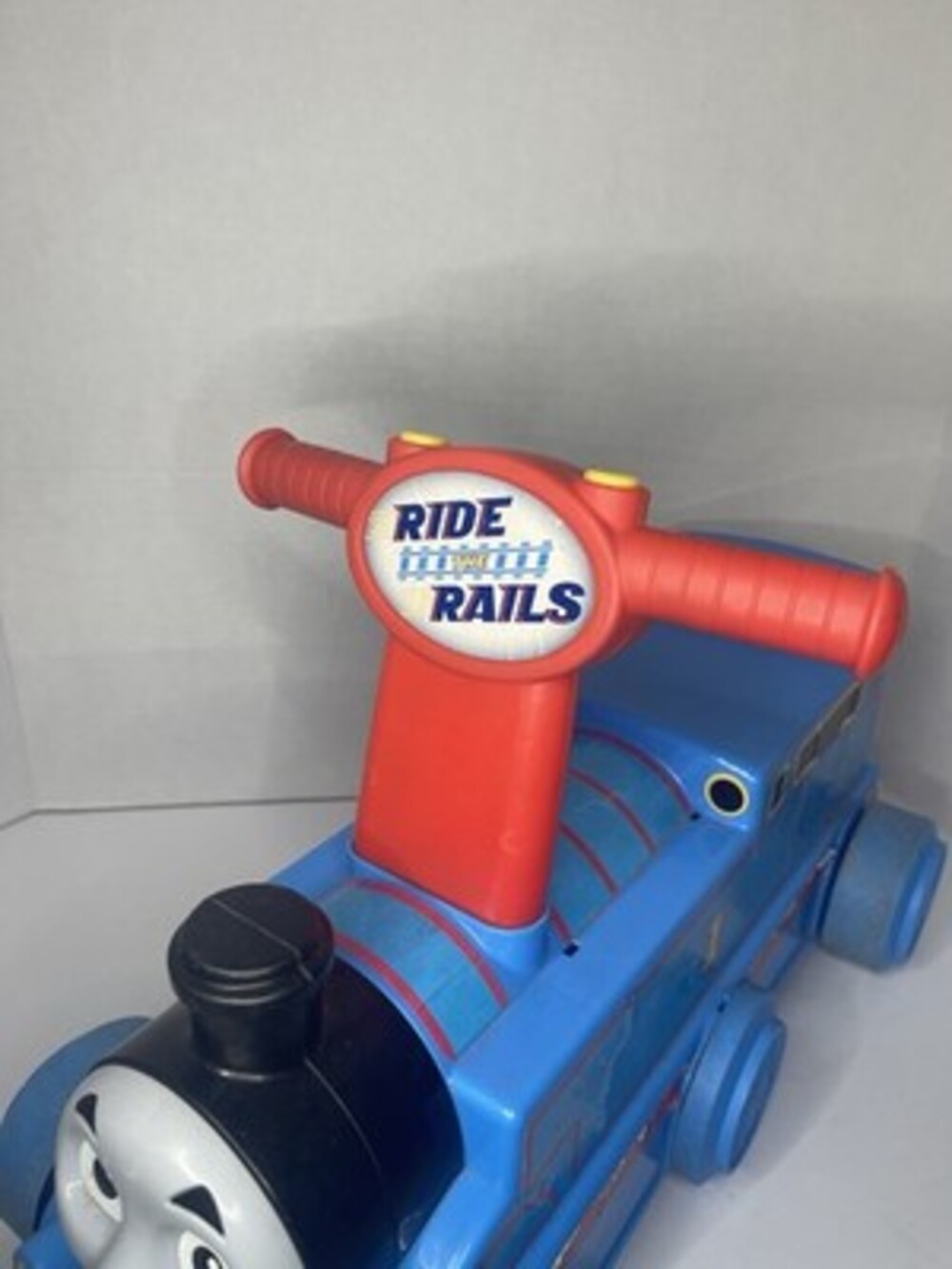 RARE Jakks Pacific Thomas The Train Tank Engine Activity Ride On Push N’ Scoot - Picture 2 of 13